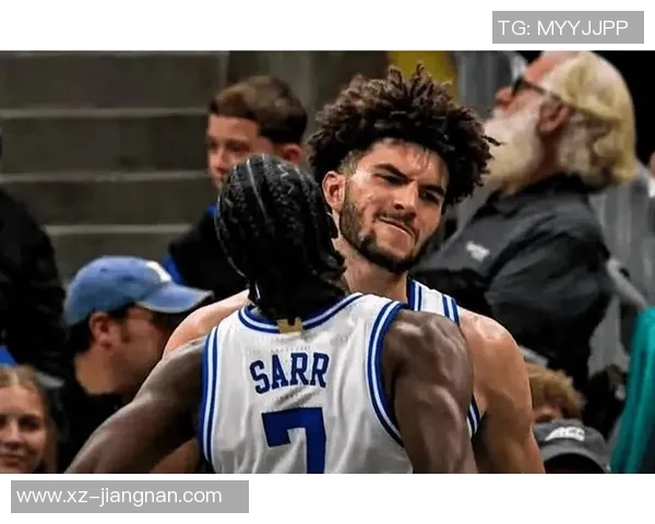 NCAA季前赛明年状元热门达林彼得森上半场狂砍24分全场贡献26分表现抢眼 NCAA季前赛明年状元热门达林彼得森上半场狂砍24分全场贡献26分表现抢眼