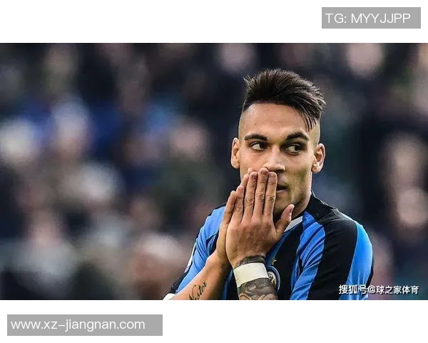 国米球探现场考察小罗比尼奥将与其经纪人进行深入洽谈