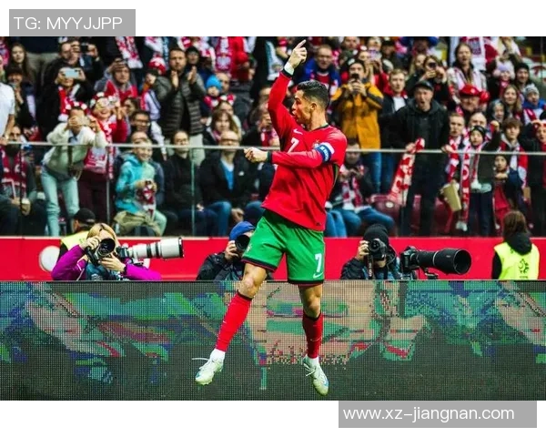 帕利尼亚反击卡拉格批评称其靠贬低他人谋生无视C罗成就